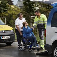Pannenhilfe für Menschen mit Behinderungen (c)OEAMTC_Tesarenk