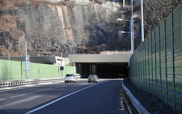 Blick auf das Portal Pfändertunnel
