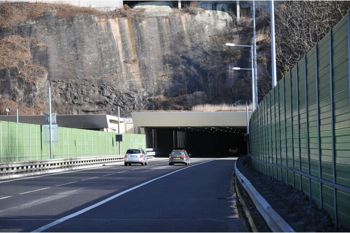 Blick auf das Portal Pfändertunnel