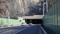 Blick auf das Portal Pfändertunnel