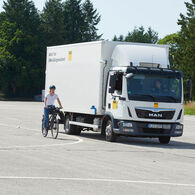 ÖAMTC-Test Lkw-Abbiegeassistenten 2021