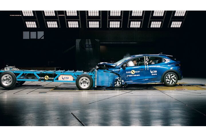 Renault Clio beim Crashtest