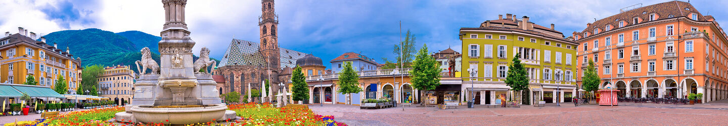 Waltherplatz in Bozen iStock.com / xbrchx