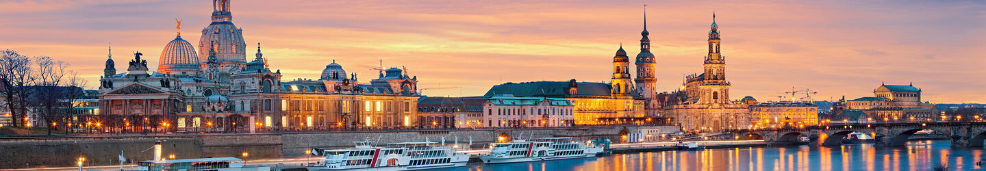 Sonnenuntergang über Dresden iStock.com / RudyBalasko