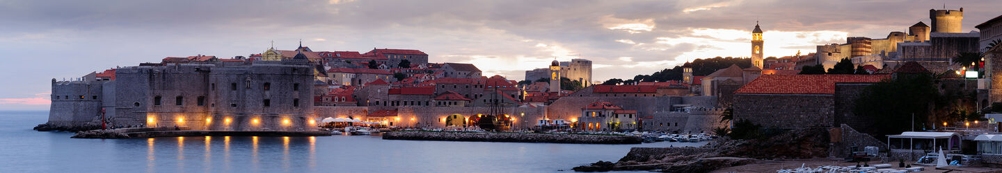 Dubrovnik in der Abenddämmerung iStock.com / Ogphoto