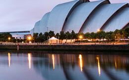 Blick auf das Scottish Exhibition Centre in Glasgow iStock.com / NoelBennett