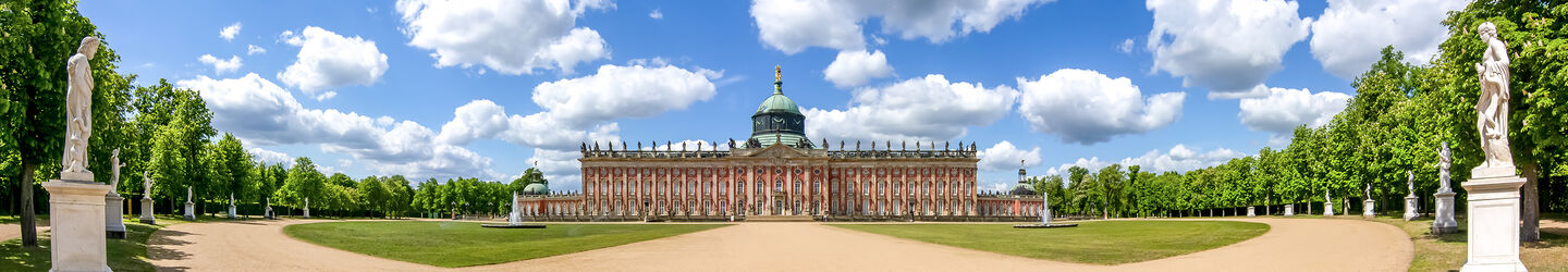 Neues Palais in Potsdam iStock.com / Vladislav Zolotov