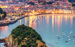 Blick auf San Sebastian iStock.com / Eloi_Omella