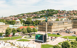 Schlossplatz in Stuttgart iStock.com / nullplus