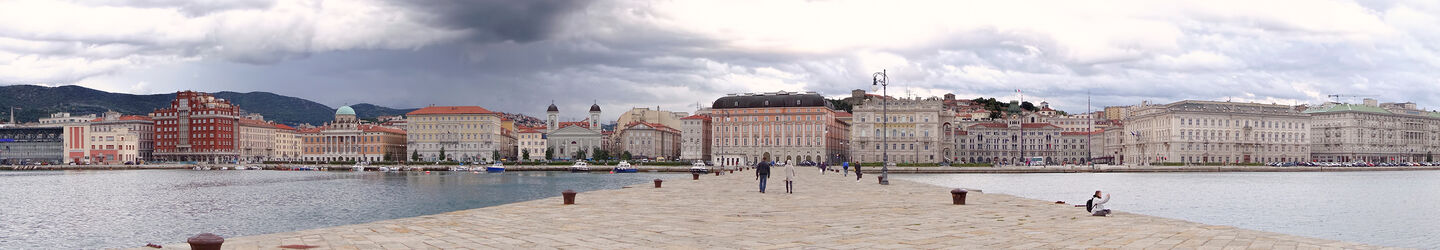 Molo Audace in Triest iStock.com / EnkiPhoto