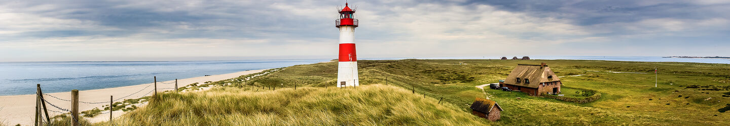 Leuchtturm auf der Insel Sylt iStock.com / rpeters86