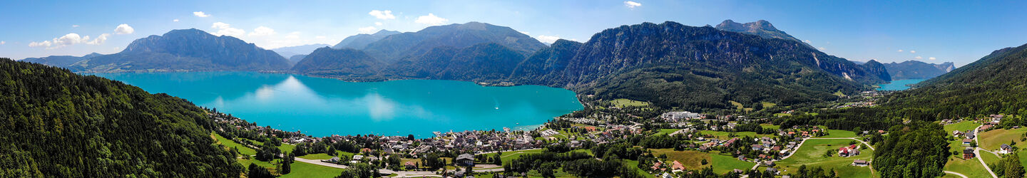 Blick auf den Attersee iStock.com / Nickzas