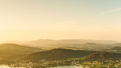 Panorama-See und die Berge am Wörthersee, Kärnten
