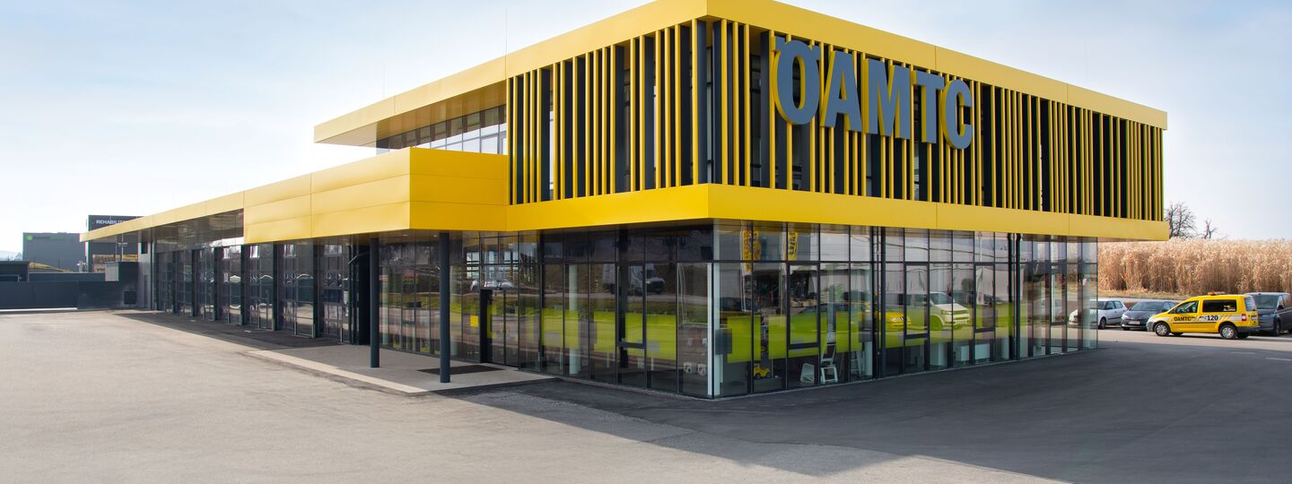 Der neugebaute Stützpunkt in Ried. Außenansicht.