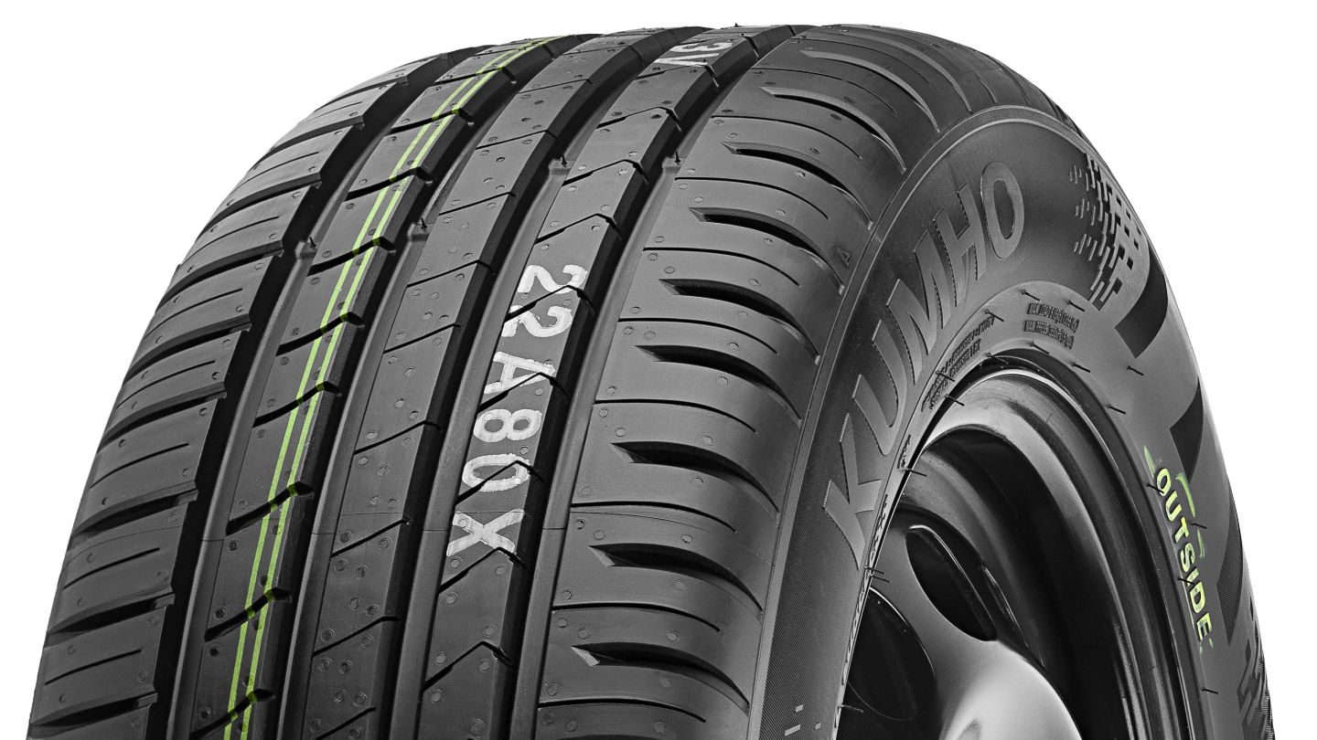 Kumho ecsta hs52 215 65 r17. Кумхо Экста hs51. Kumho Solus/Ecsta hs51. Kumho Ecsta hs51 215/55 r17. 205/60r16 92h Kumho Ecsta hs51.