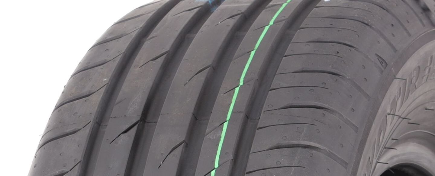 SRT_2022_215er_TOYO TIRES