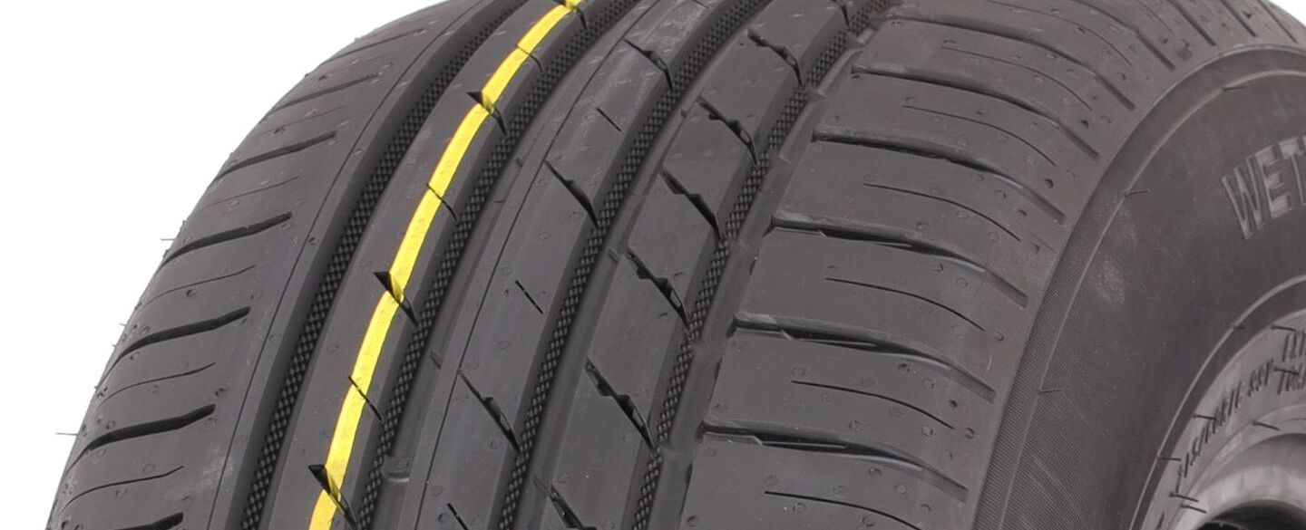 SRT_2022_215er_nokian TYRES