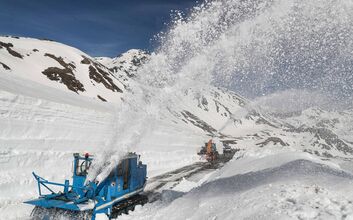 Schneeraeumung_Grossglockner2018.jpg Schneeraeumung_Grossglockner2018.jpg grossglockner.at / Franz Neumayr