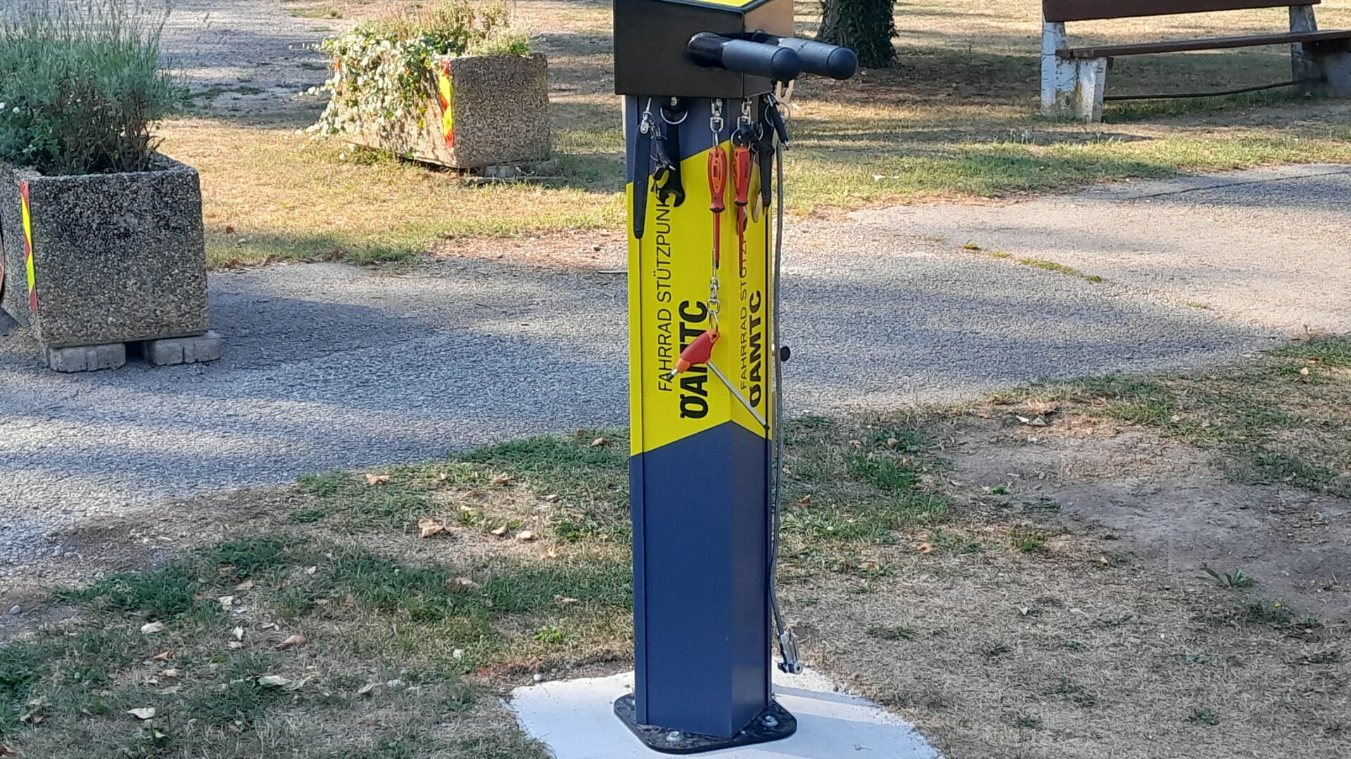 ÖAMTC Stützpunkt - Fahrrad-Station Schwarzau am Steinfeld
