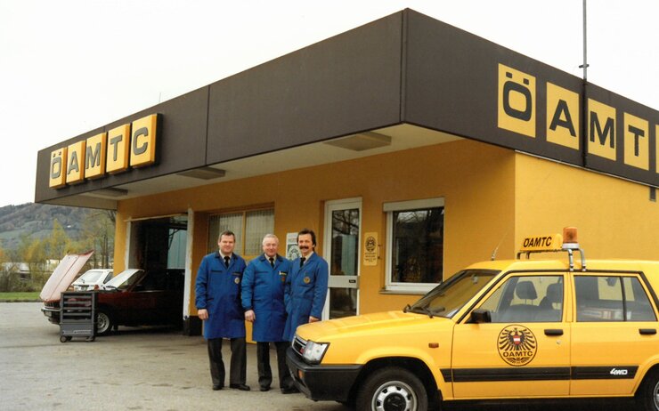 Der neue ÖAMTC-Stützpunkt Stützpunkt Team 1977.jpg ÖAMTC