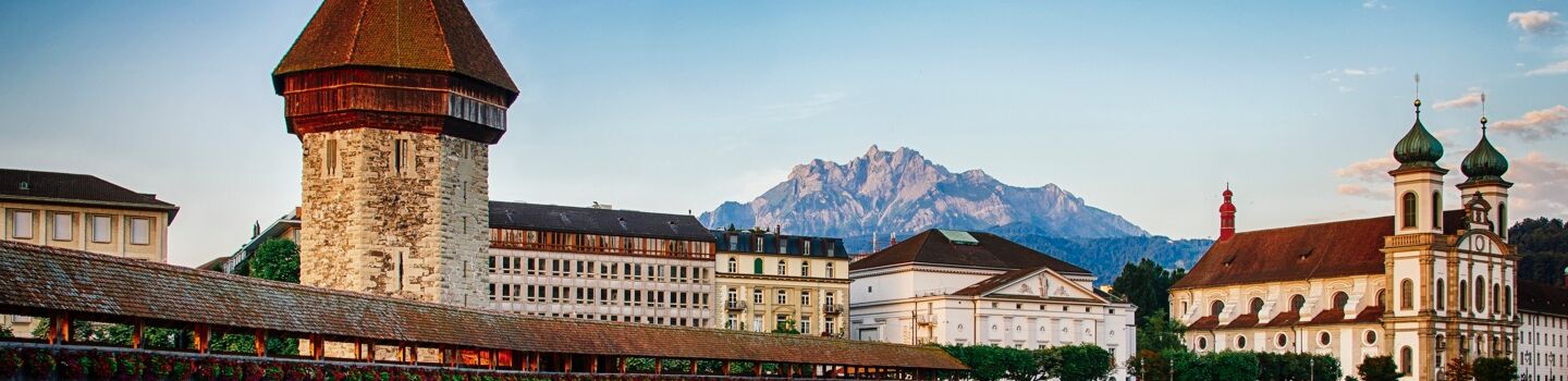 Kapellbrücke mit Wasserturm in Luzern