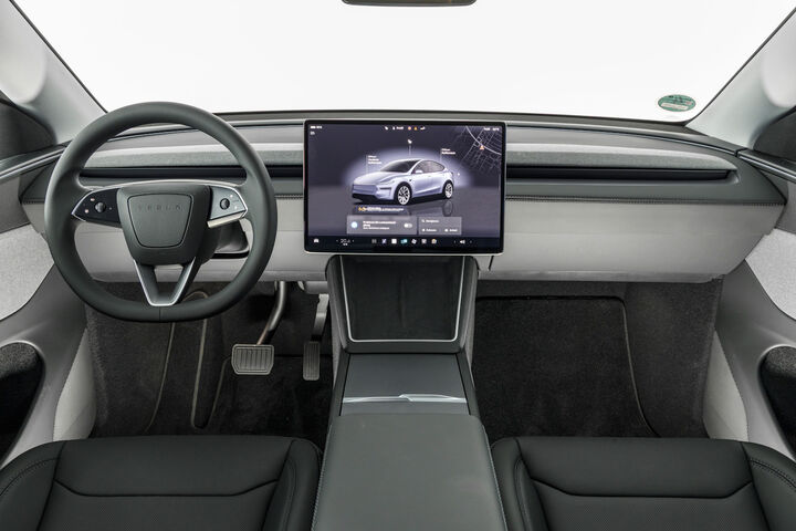 Tesla Y Max Range (06/2025 - 10/2025)
