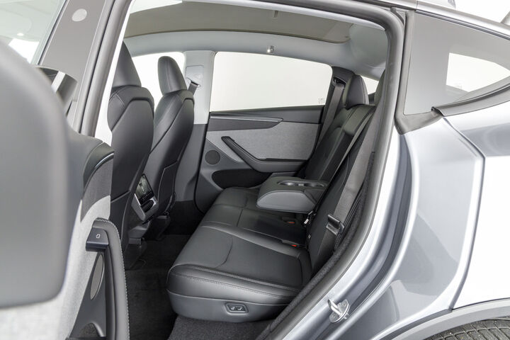Tesla Y Max Range (06/2025 - 10/2025)