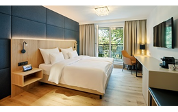 VBG221154_Austria_Trend_Hotel_Maximilian_Deluxe_Zimmer_mit_Balkon Austria Trend Hotels