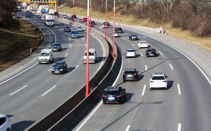 Verkehr Tangente.jpg Verkehr Tangente.jpg