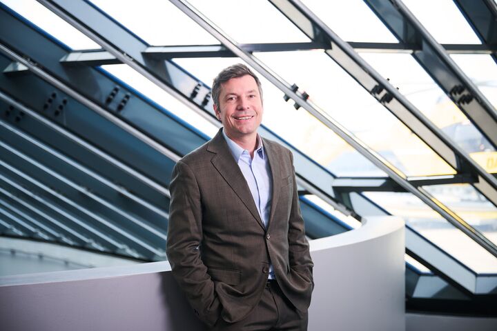 Auf dem Bild ist Tomas Mehlmauer zu sehen.