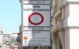 ZTL Verkehrsschild in Italien ÖAMTC