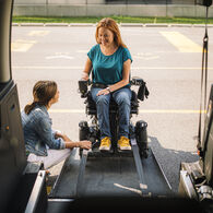Barrierefreie Fahrt für rollstuhlfahrende Clubmitglieder