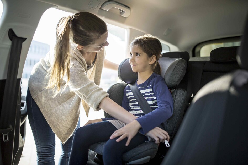 Kindersicherung im Auto in Europa