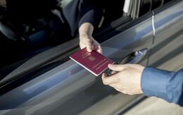 Passkontrolle Autofahrt  ÖAMTC