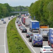 Lkw-Stau auf einer Autobahn