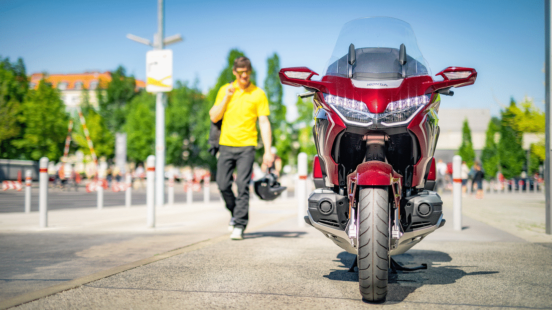  Honda Goldwing_Zahr_031_CMS.gif