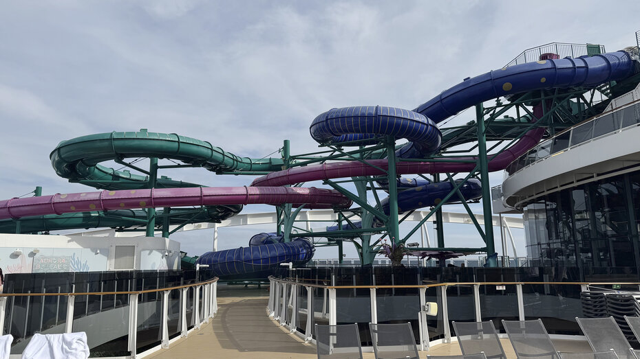 Die Rutschen auf der MSC World Europa.