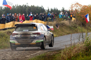 1698440327-Martin Butschell-8451.jpg