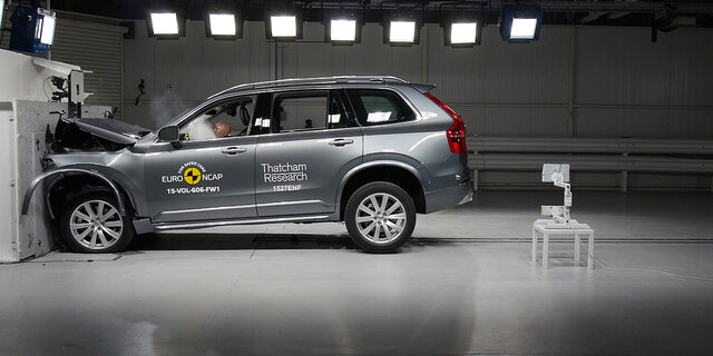 2015-11_Crashtest_01.jpg EuroNCAP