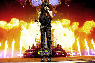 2022_06_kiss_paul_stanley_KL_3er_2.jpg