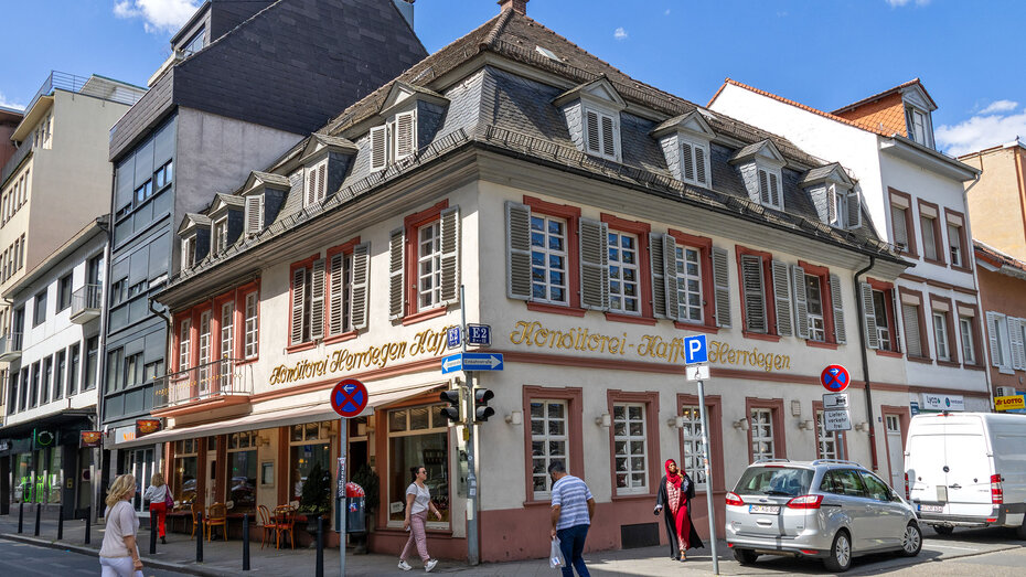 außenansicht der Konditorei Herdegen in Mannheim