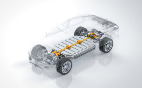 3D-Rendering einer E-Auto-Batterie in einem durchsichtigen Auto
