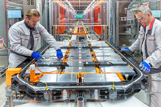 Audi-batteriemontage.jpg