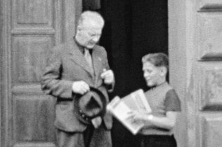 Bild 14 ©Archiv Tarek Leitner_Filmstill_CMS.jpg