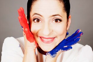 Caroline Athanasiadis_Julia Wesely_CMS.jpeg