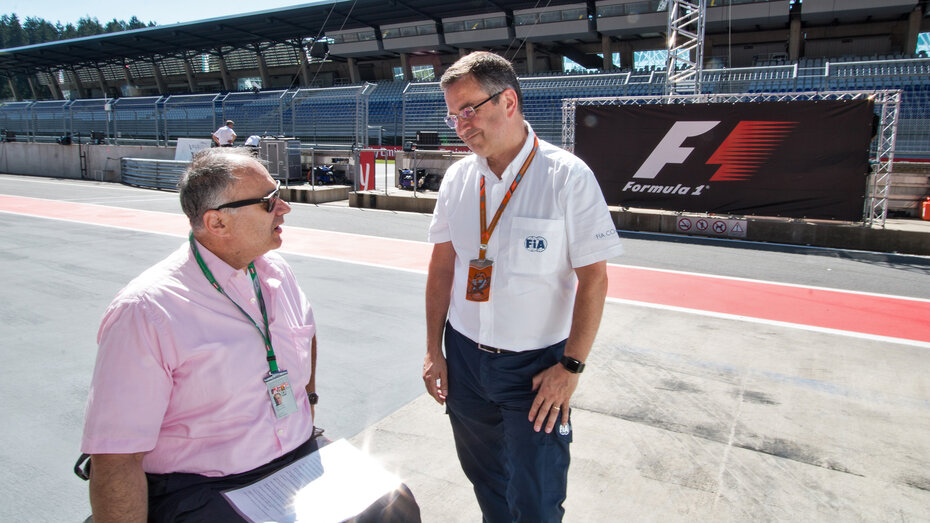 Dr Ian Roberts_Medical Car_RB-Ring_Juli2017_HE_081_CMS.jpg