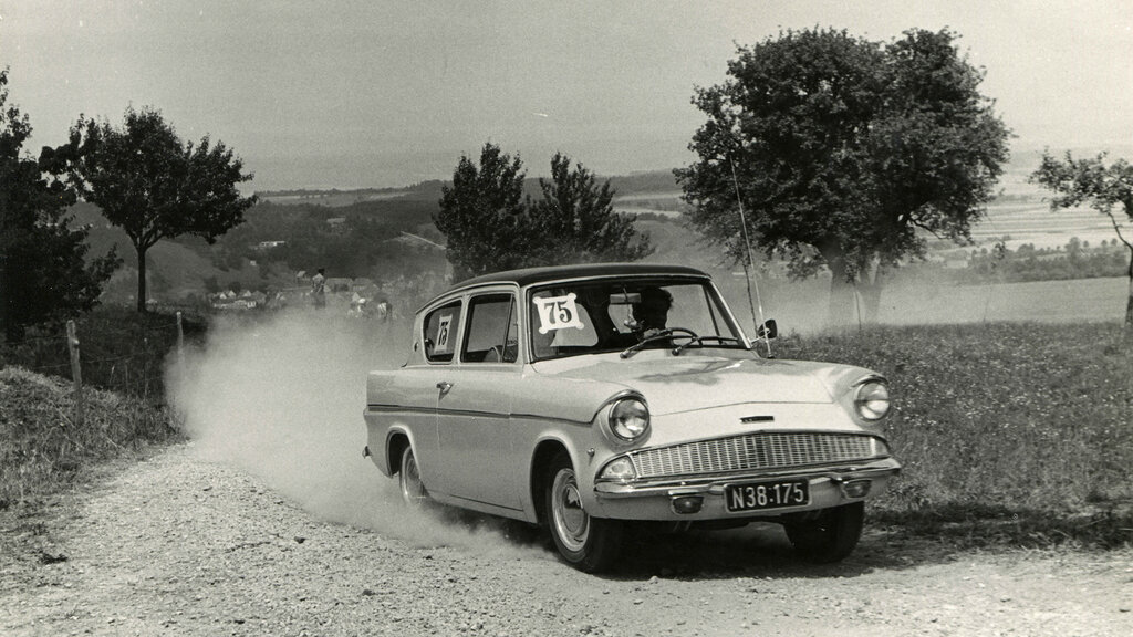 Erste Liebe_Ford_Anglia_Super_Birgit_CMS.jpg Birgit Rusa