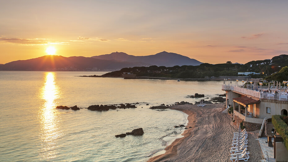 Sonnenuntergang am Strand.