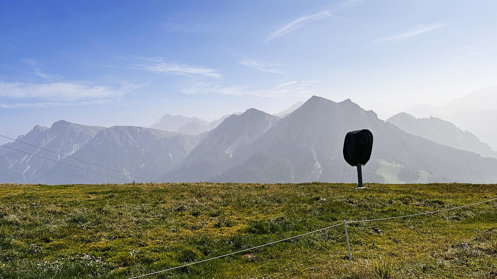 Weitblick in die umliegende Bergwelt.