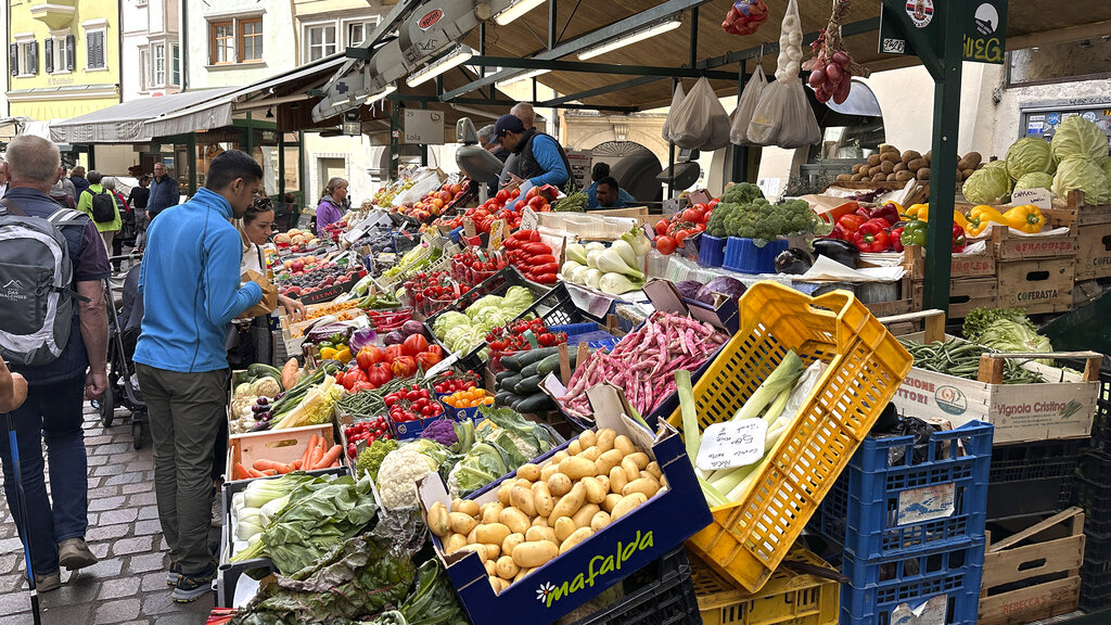 Der Markt mit einer riesigen Obstauswahl.
